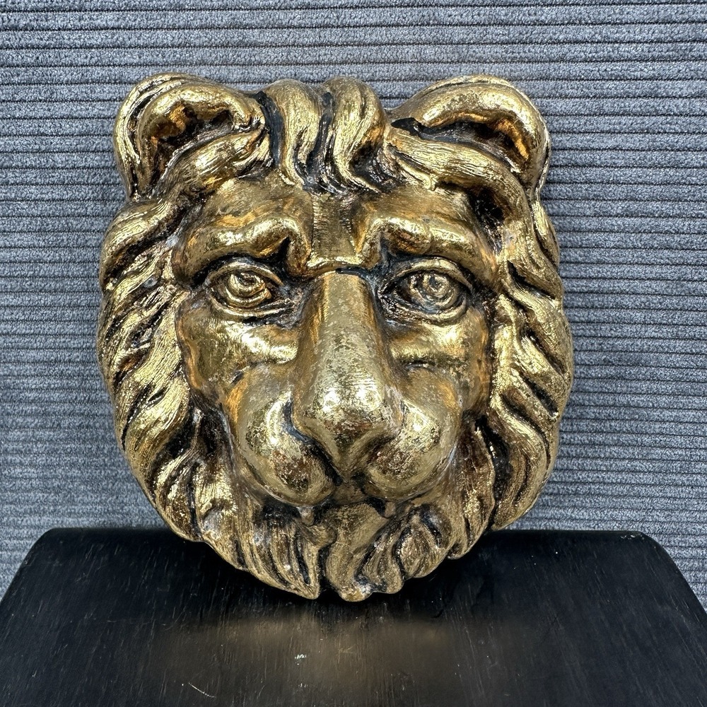 Vintage 1971 Buxton Lion Head Belt Buckle Brass Gold Tone Classic